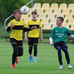 Centriniame miesto stadione anykštėnai priėmė svečius iš Rokiškio (FOTO)