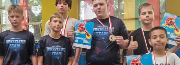 Anykščių KKSC imtynininkai sėkmingai pasirodė turnyre Lenkijoje